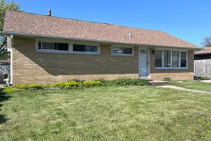 7824 W 80th St, Bridgeview, IL 60455 - Photo 1