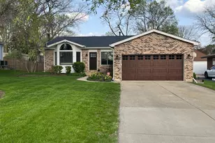 3S323 Curtis Ave, Warrenville, IL 60555 - Photo 1