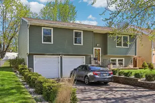 277 Sunset Ln, Antioch, IL 60002 - Photo 1