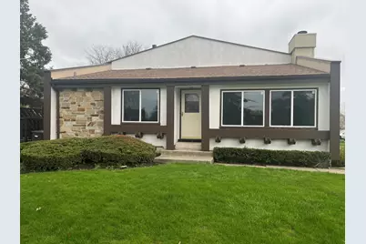 203 Cascade Drive #203, Indian Head Park, IL 60525 - Photo 1