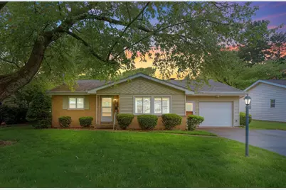 203 S 7th Street, Saint John, IL 61873 - Photo 1