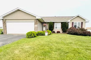 753 Golden Prairie Dr, Davis Junction, IL 61020 - Photo 1