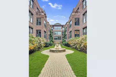743 W Cornelia Avenue #N2, Chicago, IL 60657 - Photo 1
