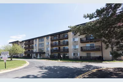 2218 S Goebbert Road #487, Arlington Heights, IL 60005 - Photo 1