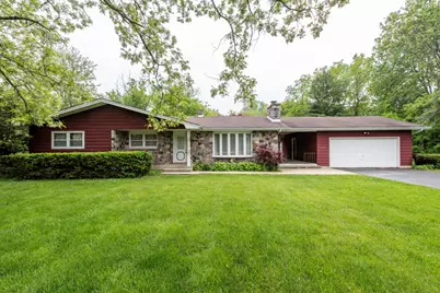 301 Garnett Avenue, Winthrop Harbor, IL 60096 - Photo 1