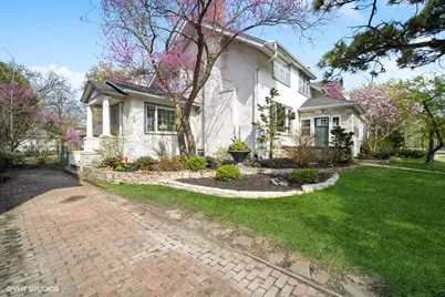 2622 Lincolnwood Drive, Evanston, IL 60201 - Photo 1