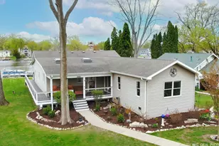 2601 N Villa Ln, McHenry, IL 60051 - Photo 1