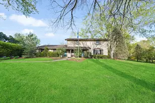 227 Abbott Pl, Tower Lakes, IL 60010 - Photo 1