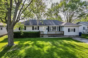 705 Jonette Ave, Bradley, IL 60915 - Photo 1