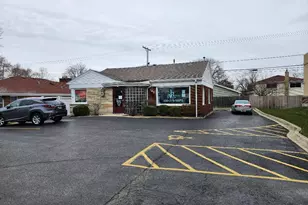 765 N York Rd, Elmhurst, IL 60126 - Photo 1