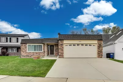 237 S Radcliffe Avenue, Des Plaines, IL 60016 - Photo 1