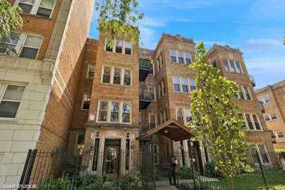 1627 W Pratt Boulevard #3, Chicago, IL 60626 - Photo 1