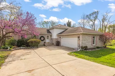 210 E Circle Drive, New Lenox, IL 60451 - Photo 1