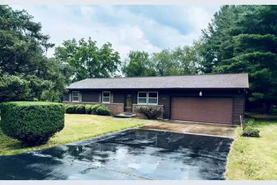 5872 S Beebe Drive, Rochelle, IL 61068 - Photo 1