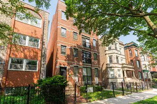 3736 N Fremont St, Chicago, IL 60613 - Photo 1