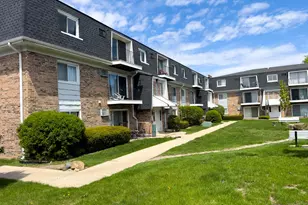 10310 Ridgeland Ave, Chicago Ridge, IL 60415 - Photo 1