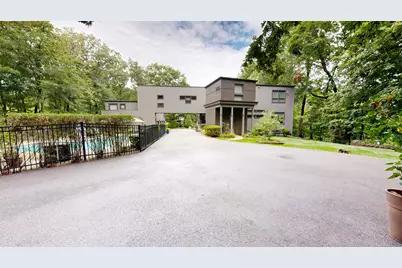 832 Ironwood Drive, Frankfort, IL 60423 - Photo 1