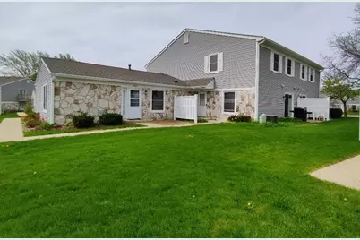 1044 Boston Harbor, Schaumburg, IL 60193 - Photo 1