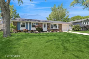 1008 W Weathersfield Way, Schaumburg, IL 60193 - Photo 1