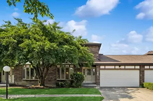 1785 Lakeview Dr, Wheeling, IL 60090 - Photo 1