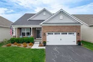 302 Links Dr, Addison, IL 60101 - Photo 1