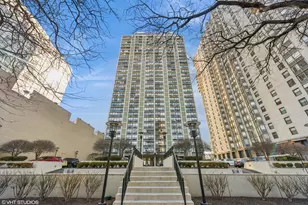 5733 N Sheridan Rd, Chicago, IL 60660 - Photo 1