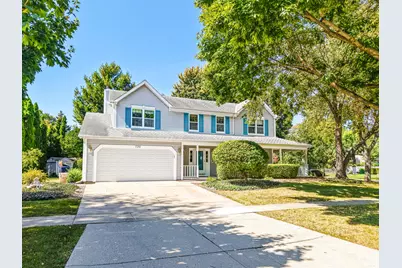 730 N Lyle Avenue N, Elgin, IL 60123 - Photo 1