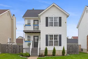 711 W Benham St, Kirkland, IL 60146 - Photo 1