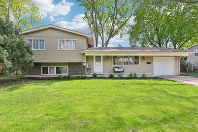 1 Surrey Lane, Crystal Lake, IL 60014 - Photo 1