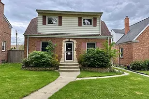 5205 N Osceola Ave, Chicago, IL 60656 - Photo 1