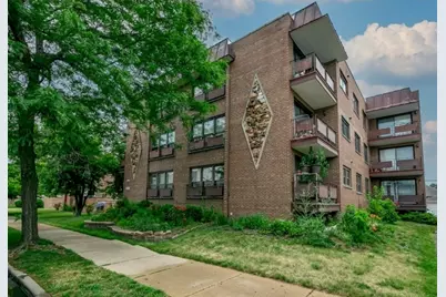 6517 N California Avenue #202, Chicago, IL 60645 - Photo 1