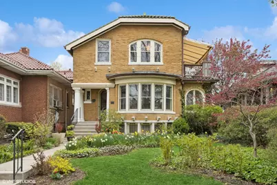 22 Le Moyne Parkway, Oak Park, IL 60302 - Photo 1