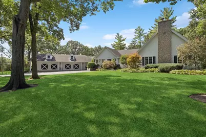 535 Saint Mary's Road, Libertyville, IL 60048 - Photo 1