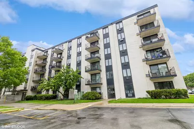 9701 N Dee Road #4C, Niles, IL 60714 - Photo 1