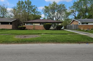 3102 Wilshire Ave, Markham, IL 60428 - Photo 1