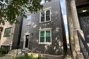 4631 S Evans Ave, Chicago, IL 60653 - Photo 1