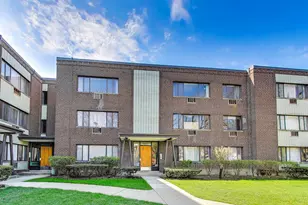 3441 W Bryn Mawr Ave, Chicago, IL 60659 - Photo 1