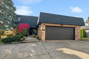 1865 Elizabeth Ct, Deerfield, IL 60015 - Photo 1