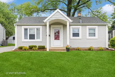 484 Everett Avenue, Crystal Lake, IL 60014 - Photo 1