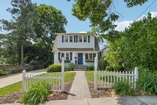 116 Campbell St, Geneva, IL 60134 - Photo 1