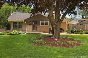 1129 Longmeadow Dr, Glenview, IL 60025 - Photo 1