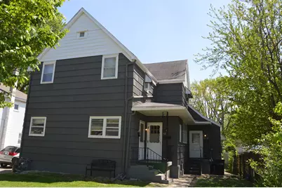 805 E Chestnut Street, Bloomington, IL 61701 - Photo 1