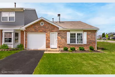 1345 Georgetown Drive, Carol Stream, IL 60188 - Photo 1