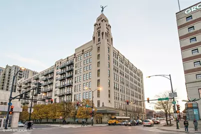 758 N Larrabee Street #714, Chicago, IL 60654 - Photo 1