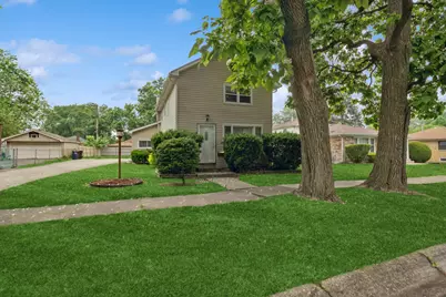 18526 Morris Avenue, Homewood, IL 60430 - Photo 1