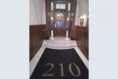 210 E Pearson Street #1D, Chicago, IL 60611 - Photo 1