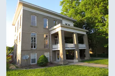 310 E Washington Street #1, Morris, IL 60450 - Photo 1