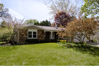 1100 Juniper Parkway, Libertyville, IL 60048 - Photo 1