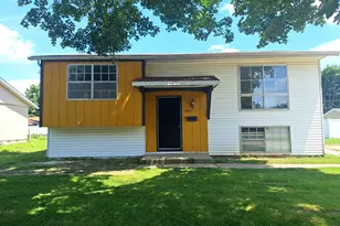 1703 Florence St, Streator, IL 61364 - Photo 1