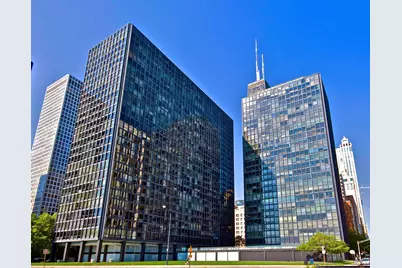 900 N Lake Shore Drive #812, Chicago, IL 60611 - Photo 1